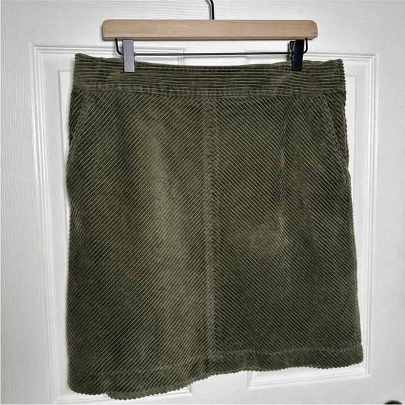 Talbots Green Knee-Length Pencil Skirt Casual - Picture 3 of 11